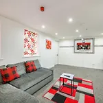 Ra1gh- Cosy, Free Parking & Fast Wi-fi Leeds (West Yorkshire)