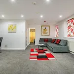 Ra1gh- Cosy, Free Parking & Fast Wi-fi Leeds (West Yorkshire)