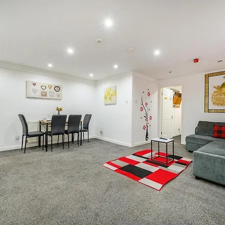 Ra1gh- Cosy, Free Parking & Fast Wi-fi * Leeds (West Yorkshire)