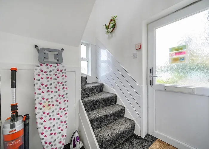 Ra1gh- Cosy, Free Parking & Fast Wi-fi Leeds (West Yorkshire)