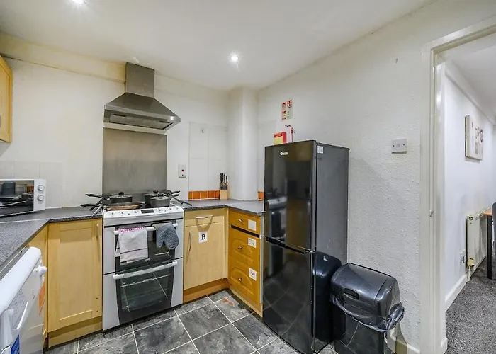 Ra1gh- Cosy, Free Parking & Fast Wi-fi