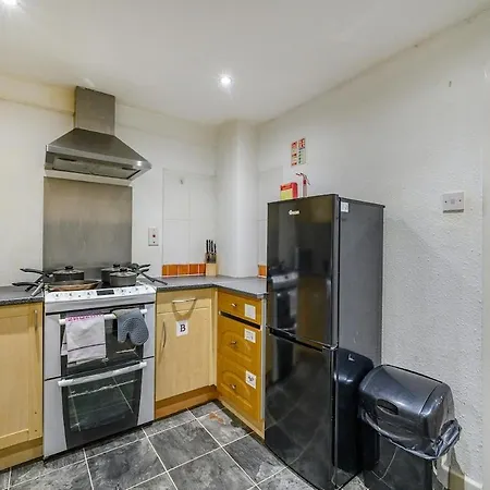 Ra1gh- Cosy, Free Parking & Fast Wi-fi