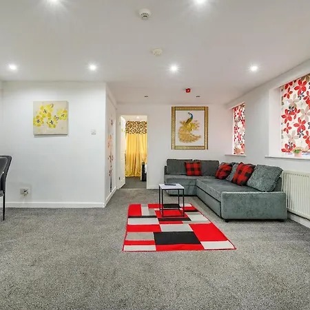 Ra1gh- Cosy, Free Parking & Fast Wi-fi Leeds (West Yorkshire)